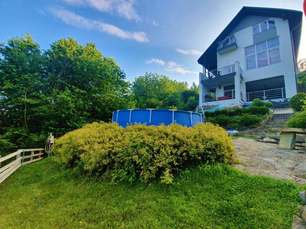 Holiday home Dom Nad Jeziorem Roznowskim