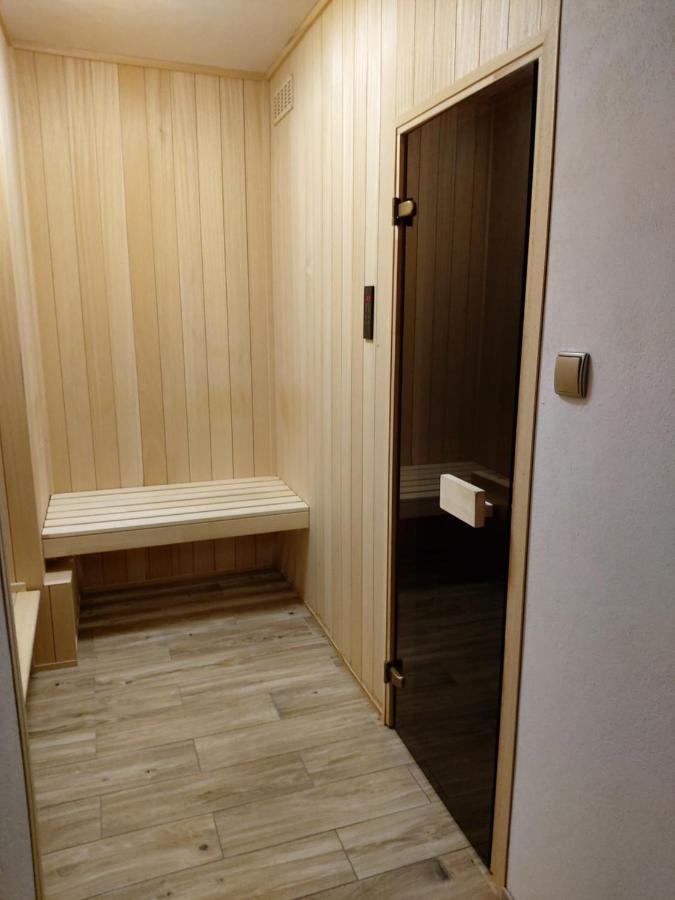 Dom Nad Jeziorem Roznowskim Holiday home *